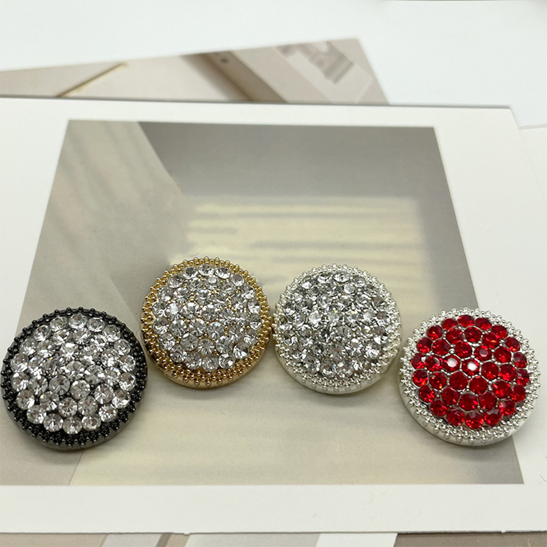 Luxcy Metal Rhinestone Button  - Button Hole Cutter 评论和价格